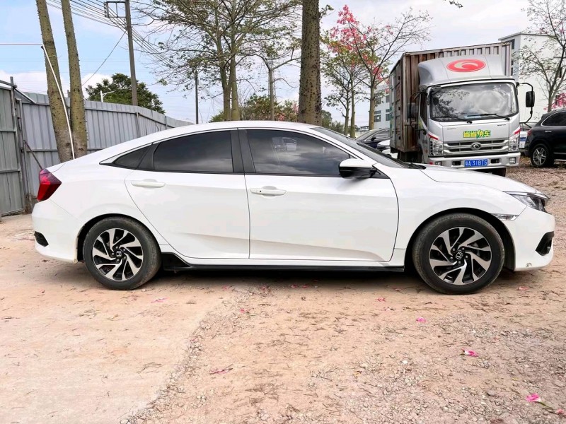 广州18年本田思域8