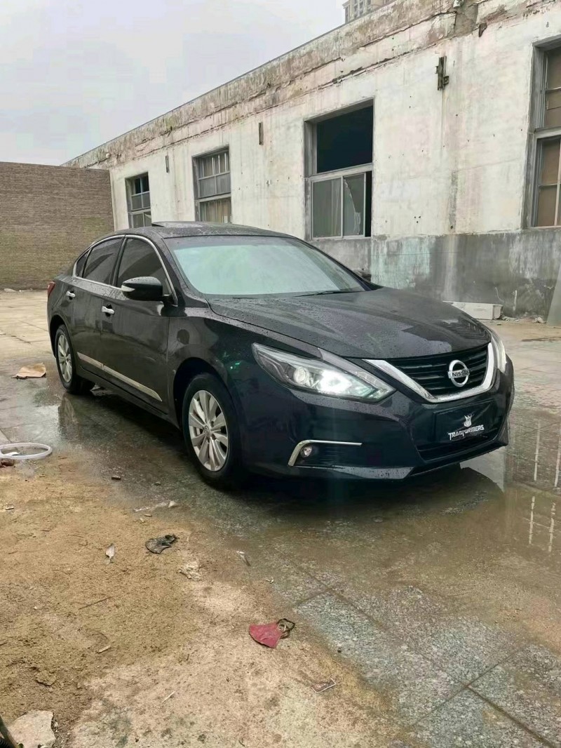 邯郸17年日产天籁3