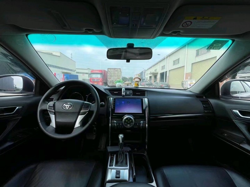 东莞13年丰田锐志6