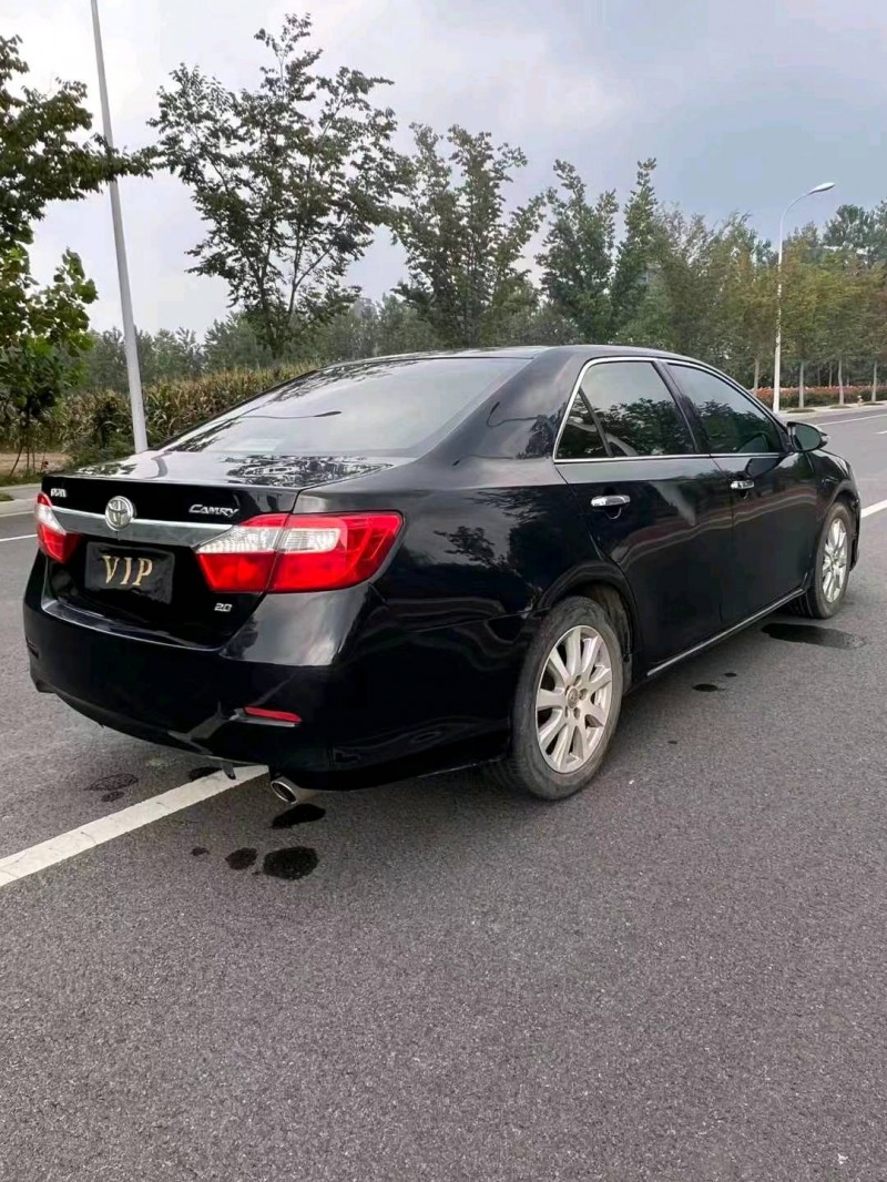 徐州13年丰田凯美瑞4