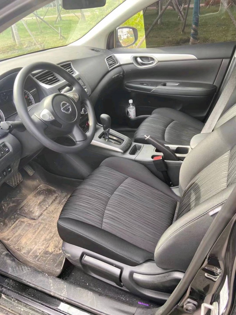 济宁22年日产轩逸5