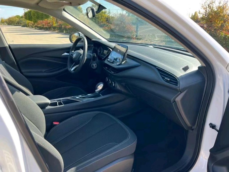 盐城22年别克威朗9