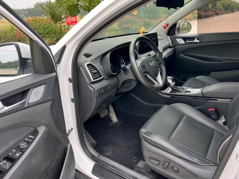 盐城19年现代途胜7