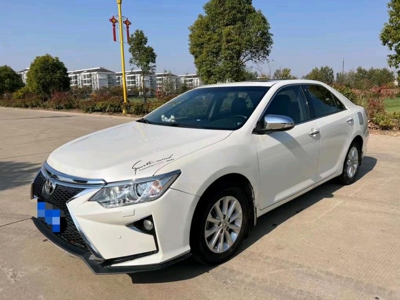 盐城17年丰田凯美瑞2
