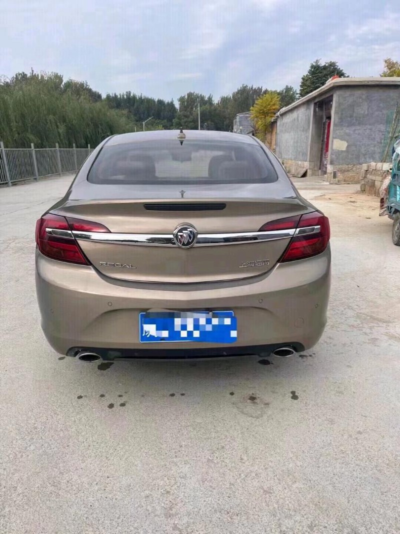 北京14年别克君威8