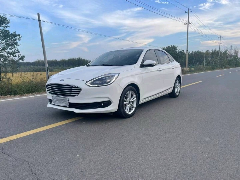 徐州19年福特福睿斯8