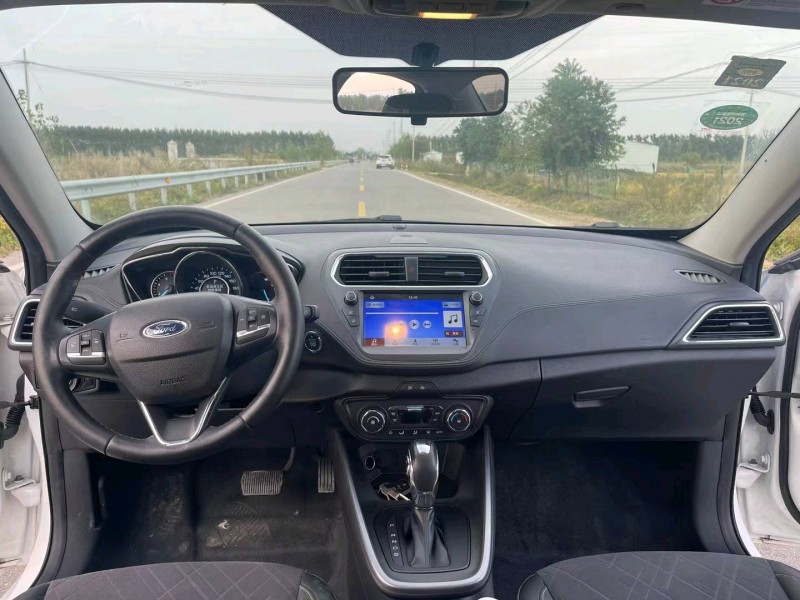 徐州19年福特福睿斯4