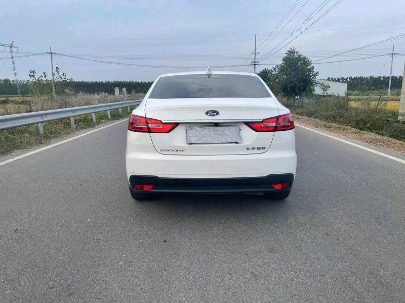 徐州19年福特福睿斯1