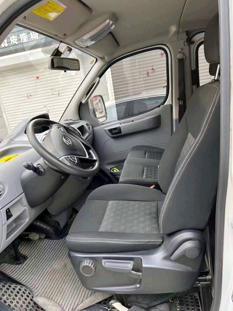 北京21年大通V806