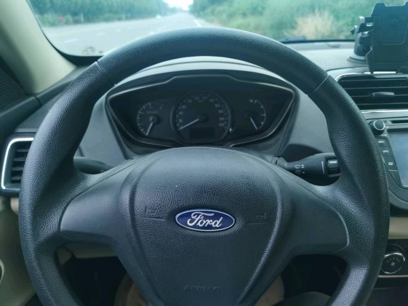 邢台18年福特福睿斯4