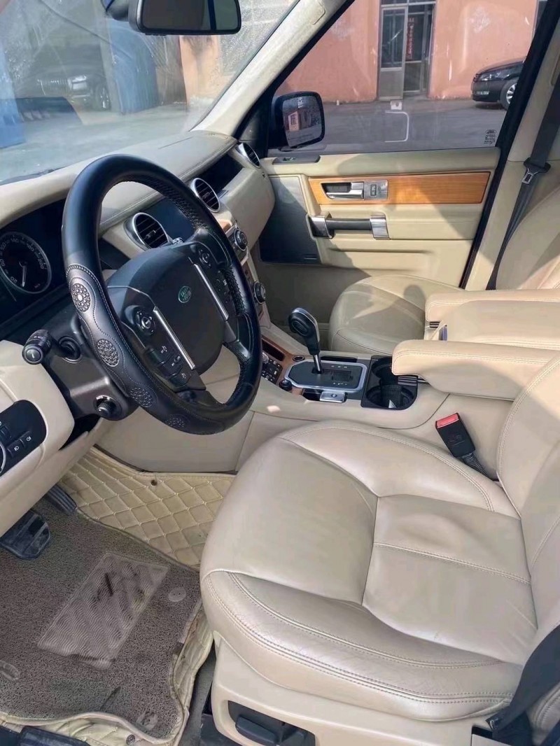 济宁13年路虎发现5