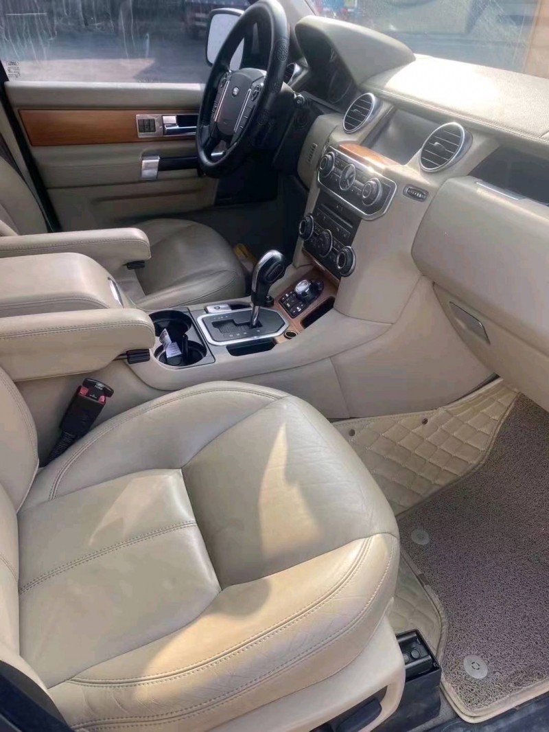 济宁13年路虎发现7