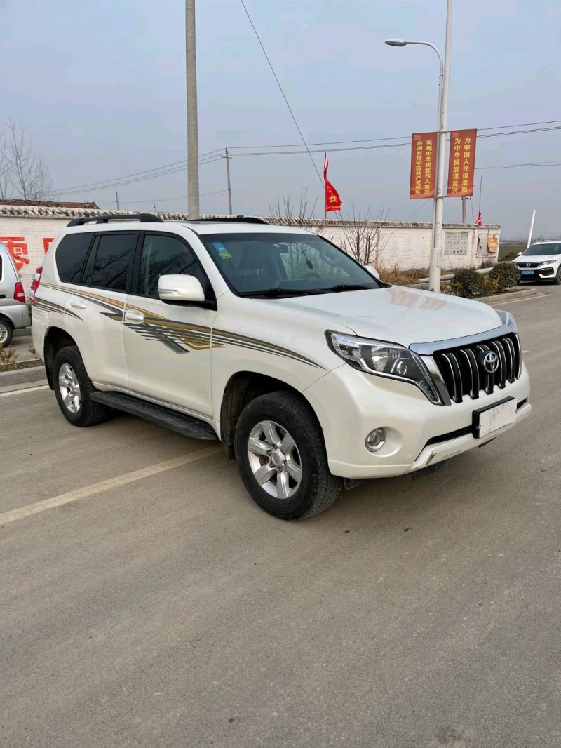 徐州17年丰田普拉多7