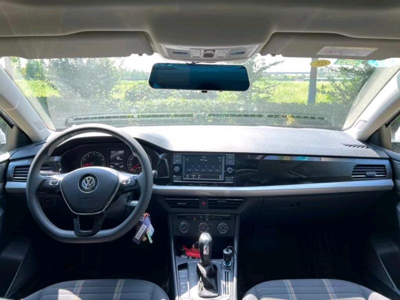 盐城20年大众朗逸8