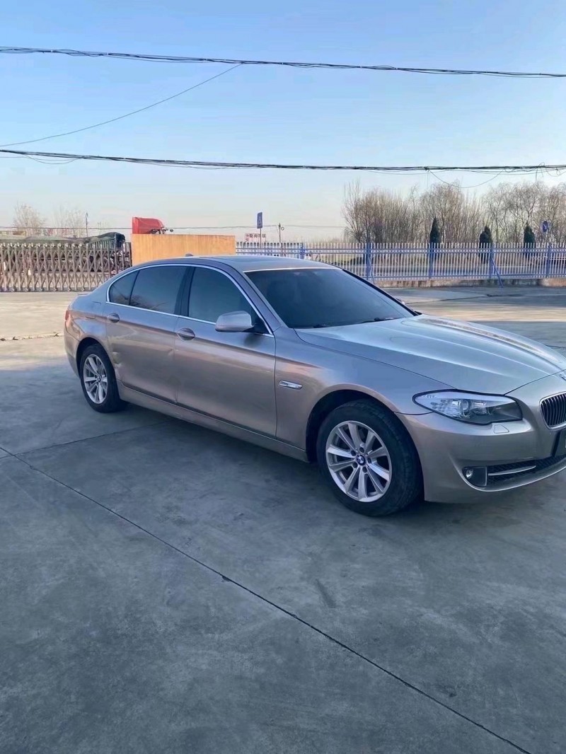 济宁13年宝马5系3