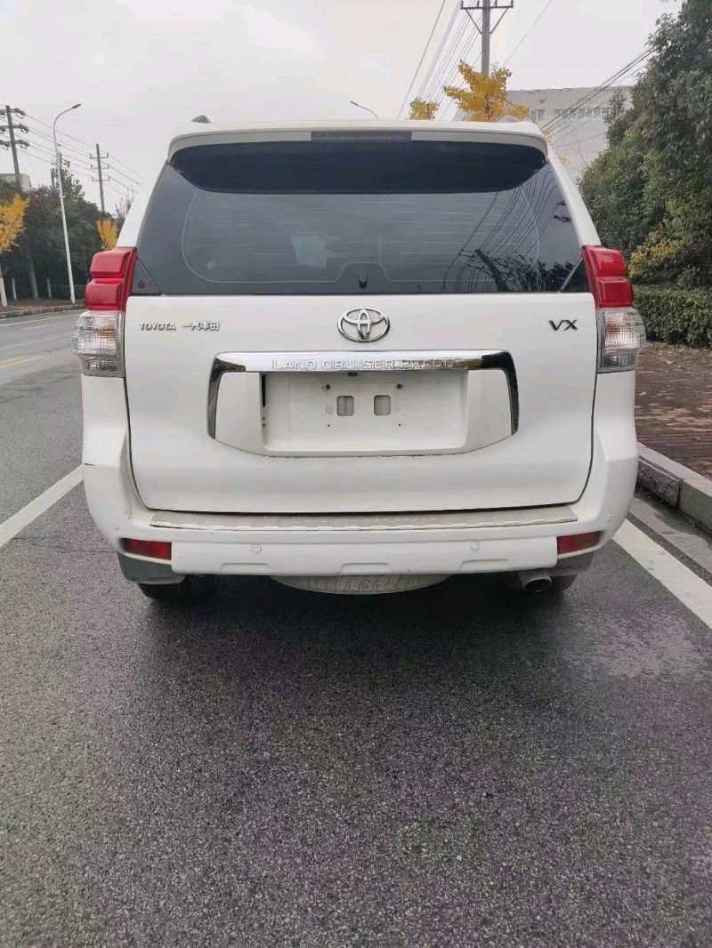 徐州12年丰田普拉多1