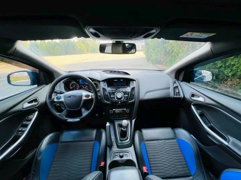 烟台15年福特福克斯7