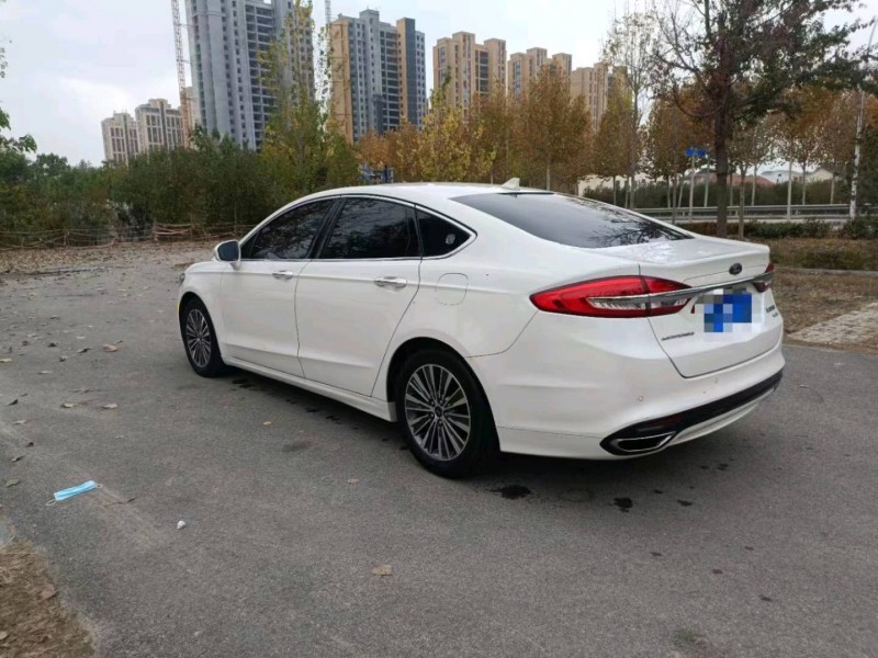 东营17年福特蒙迪欧5