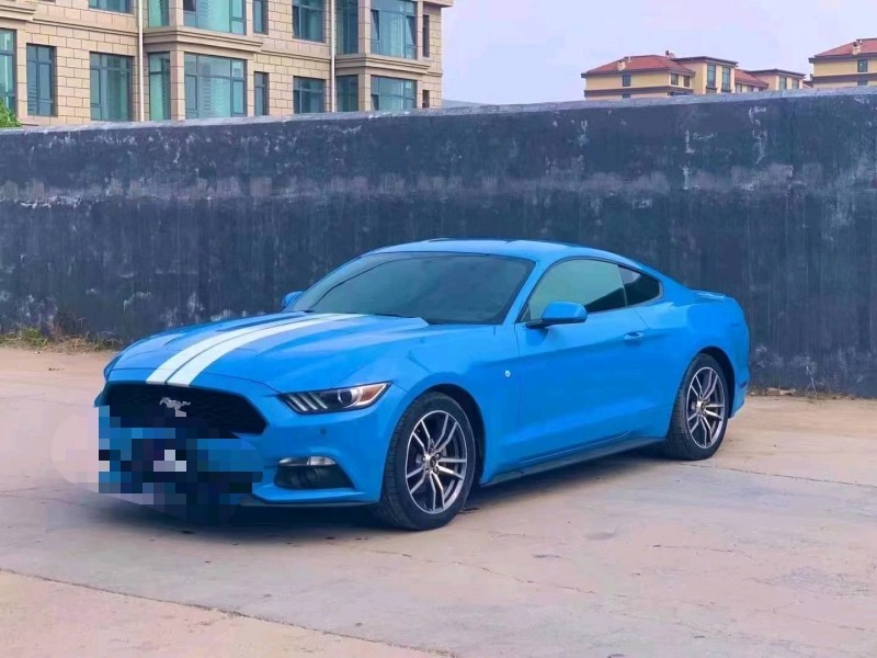 青岛17年福特野马2