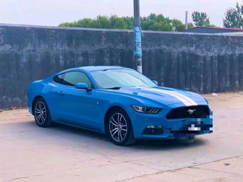 青岛17年福特野马3