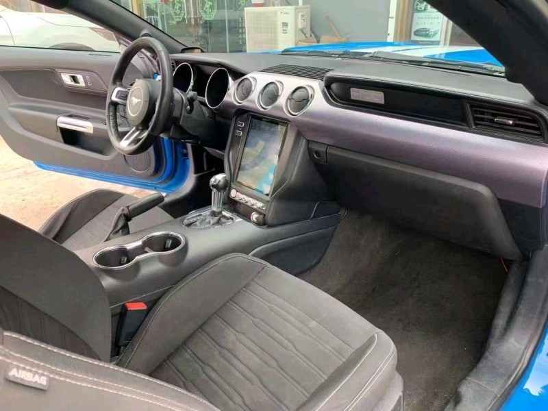 青岛17年福特野马6