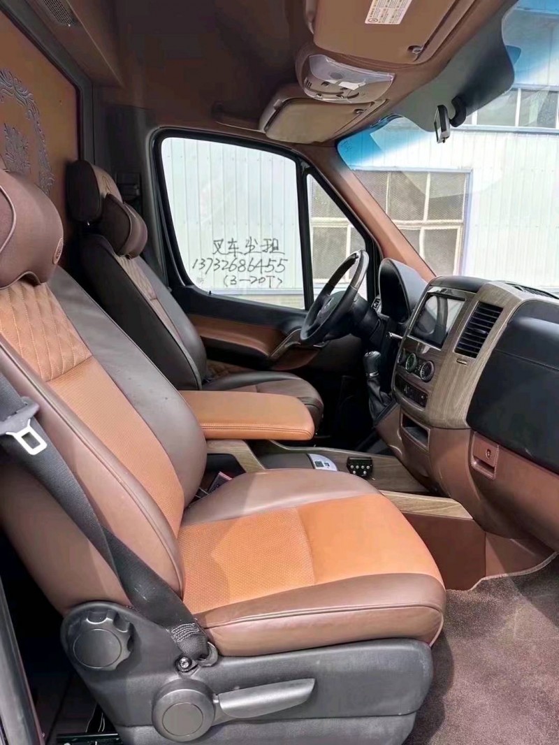 徐州18年奔驰斯宾特6