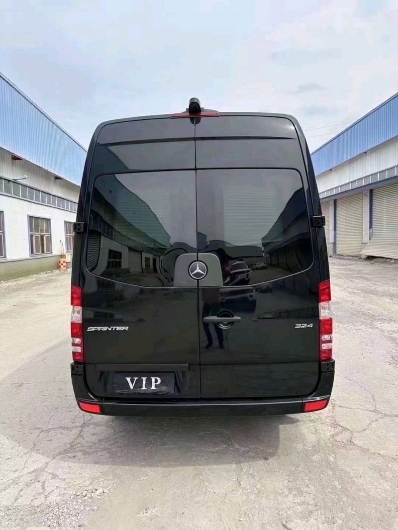 徐州18年奔驰斯宾特8