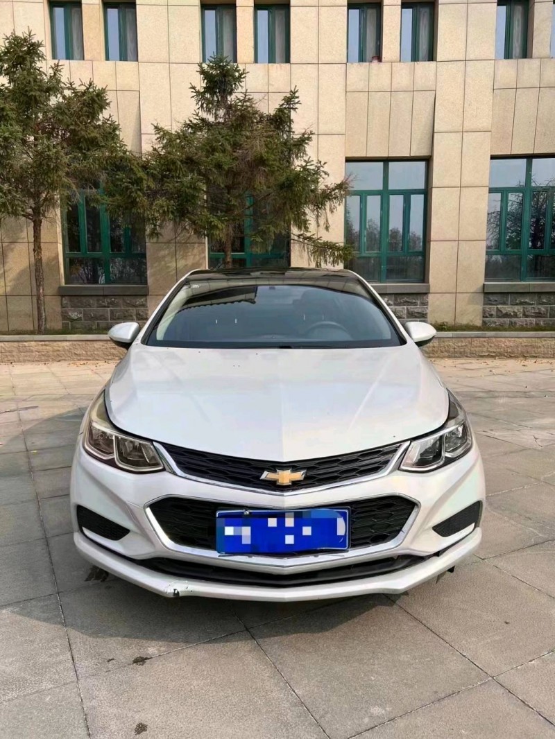 济南17年雪佛兰科鲁兹1