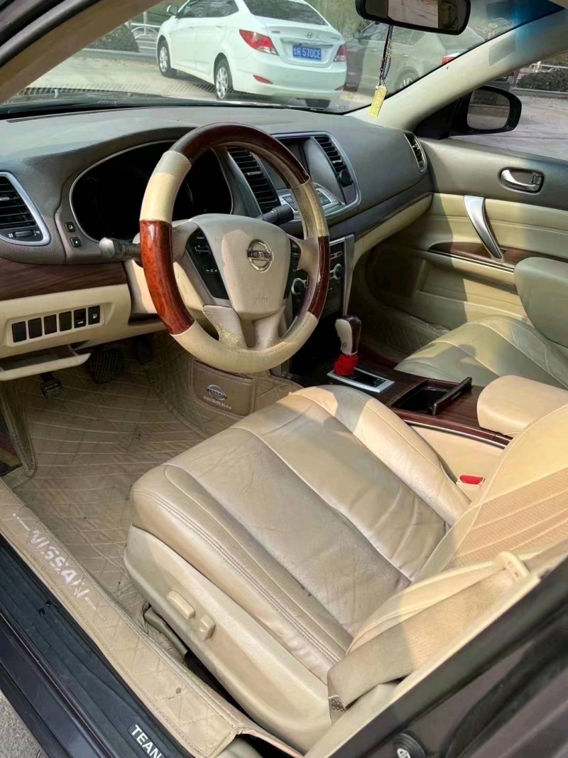 济南09年日产天籁3