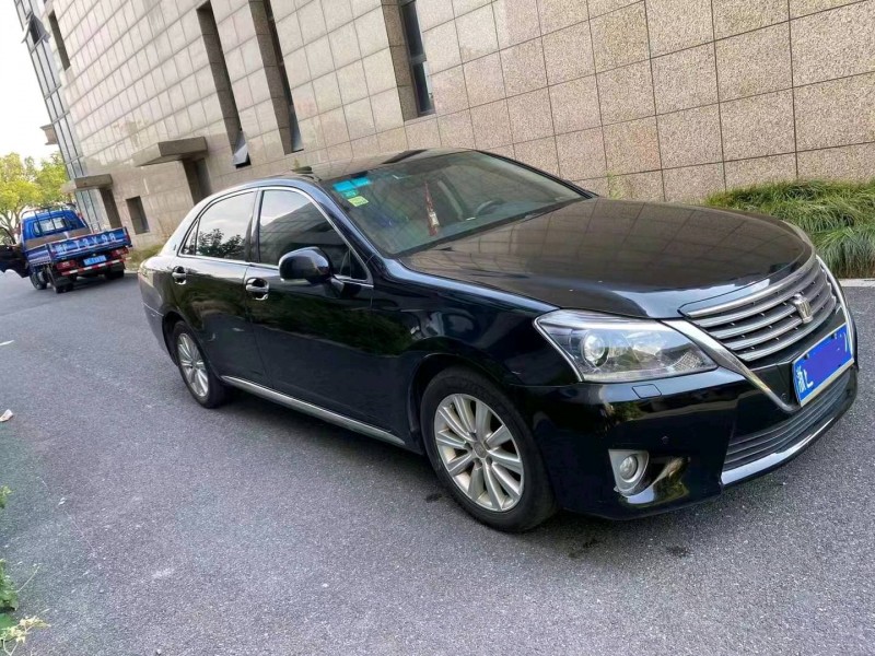 嘉兴12年丰田皇冠4