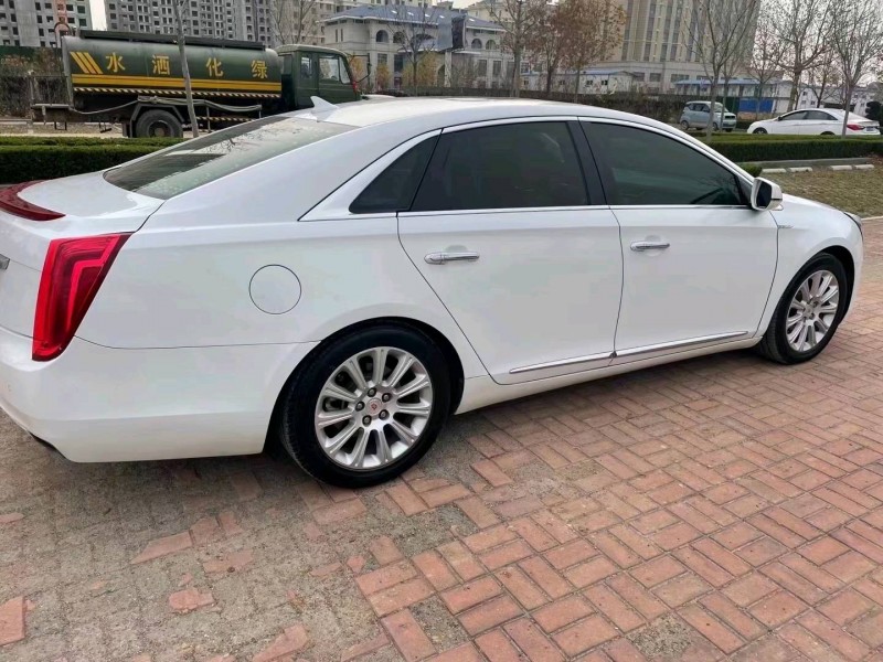 枣庄15年凯迪拉克XTS7