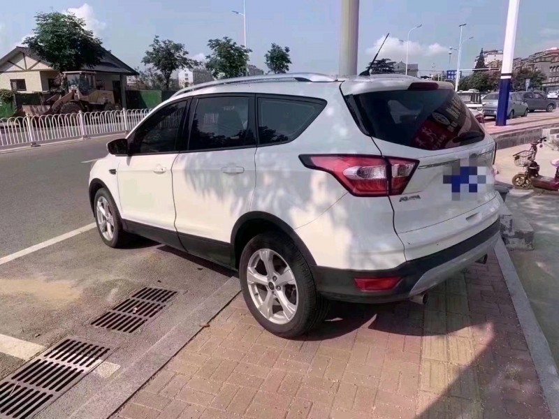 济南17年福特翼虎6