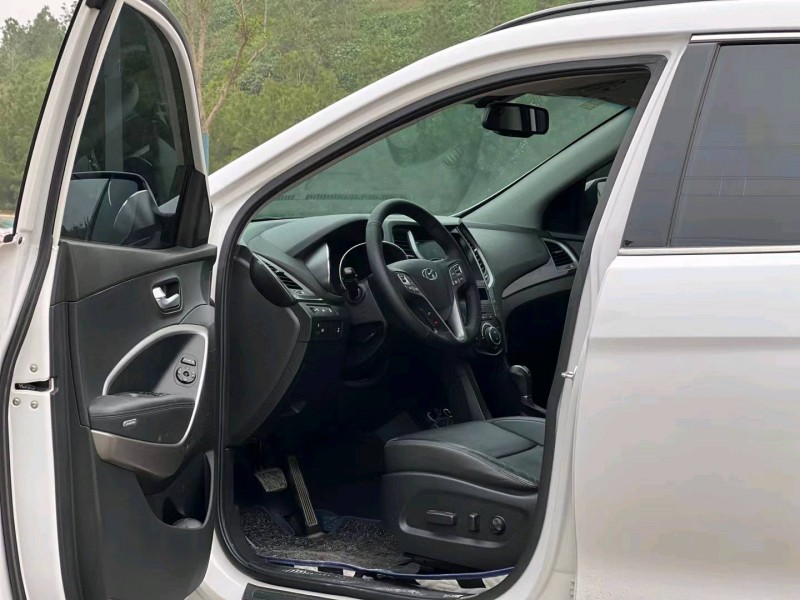 邯郸16年现代新胜达3