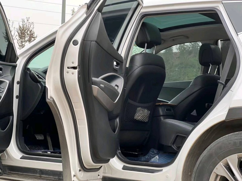 邯郸16年现代新胜达8