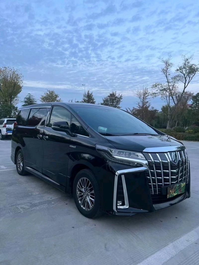 徐州19年丰田埃尔法3