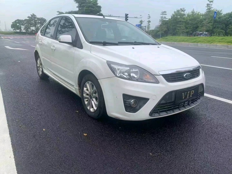 广州12年福特福克斯2