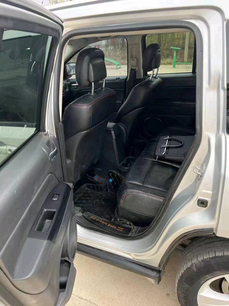 邯郸12年Jeep指南者4