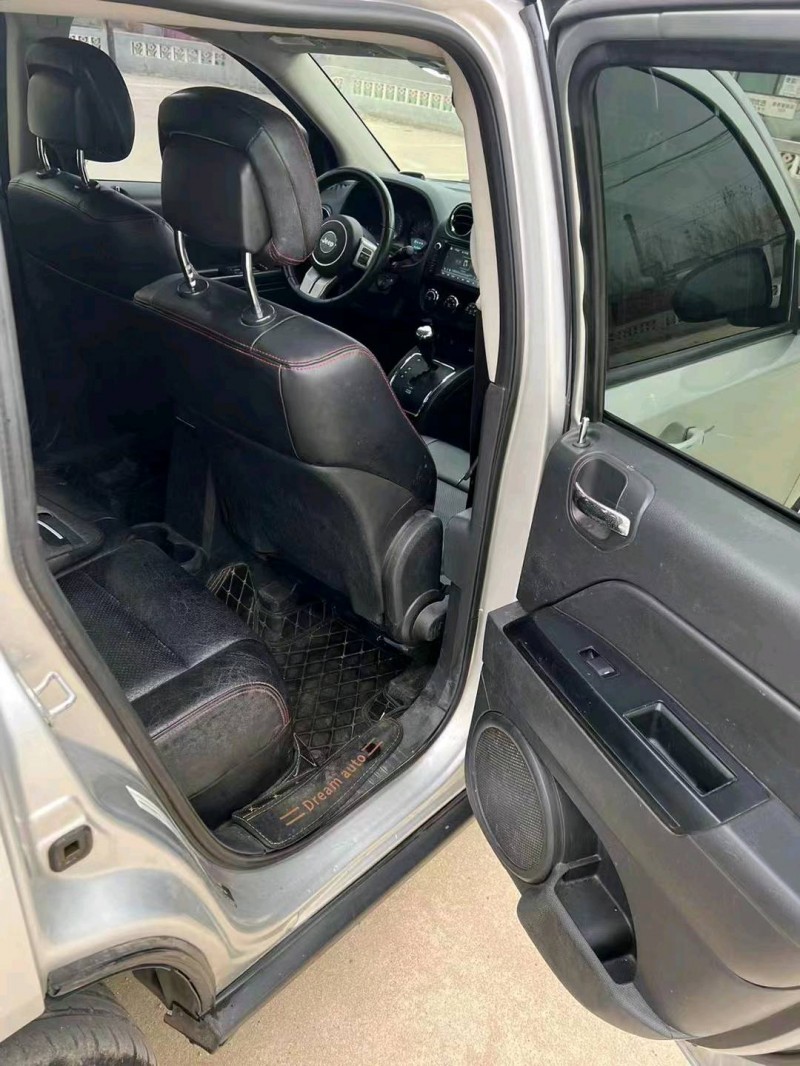 邯郸12年Jeep指南者5