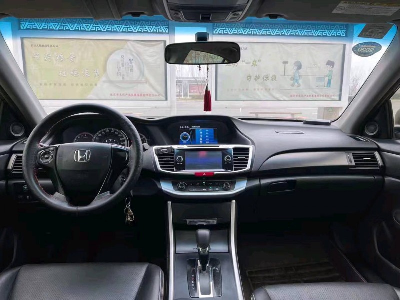 邯郸16年本田雅阁6