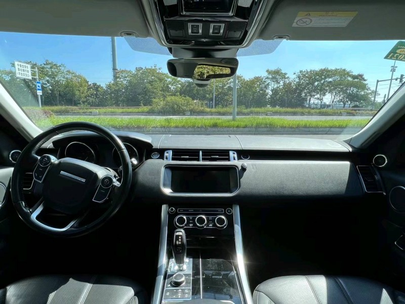 泰州17年路虎揽胜运动5