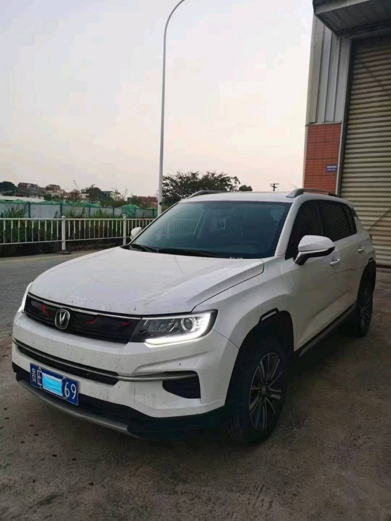 三明20年長安汽車CS6