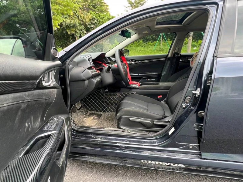 广州19年本田思域5