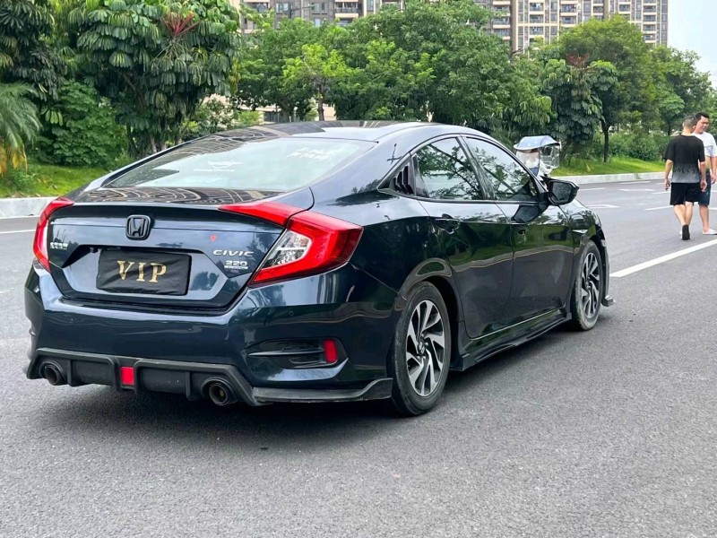 广州19年本田思域7