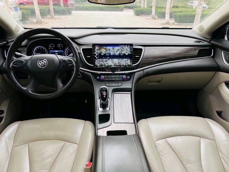 聊城17年别克君越5