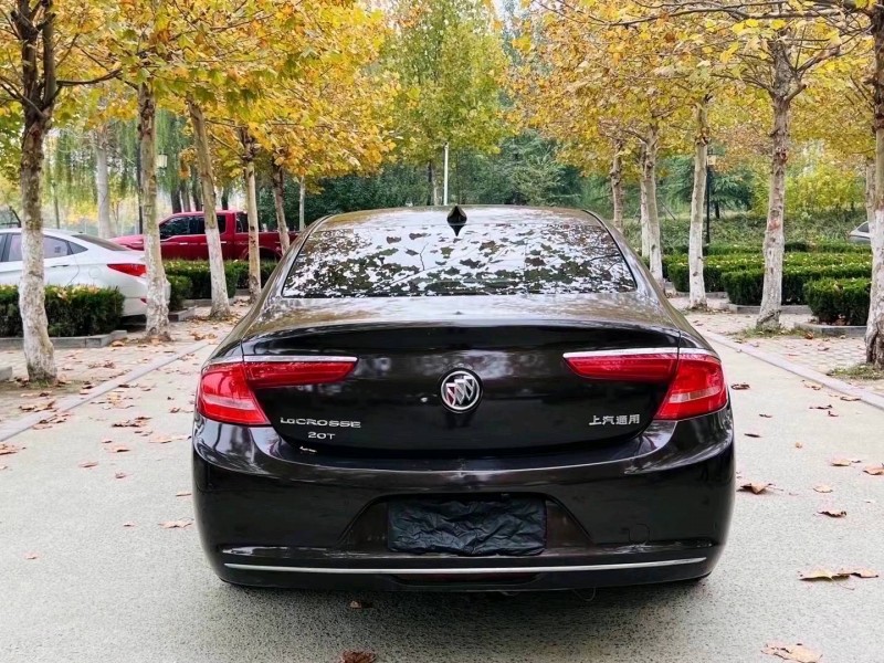 聊城17年别克君越1