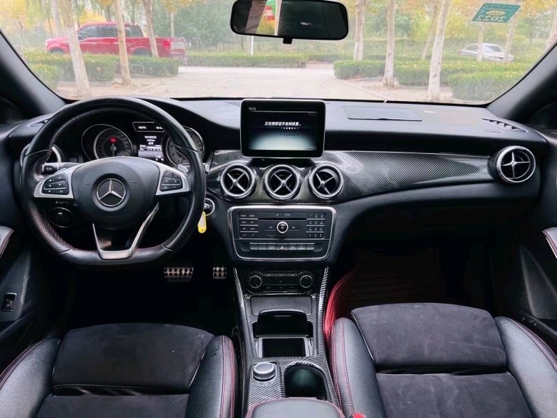 聊城16年奔驰CLA6