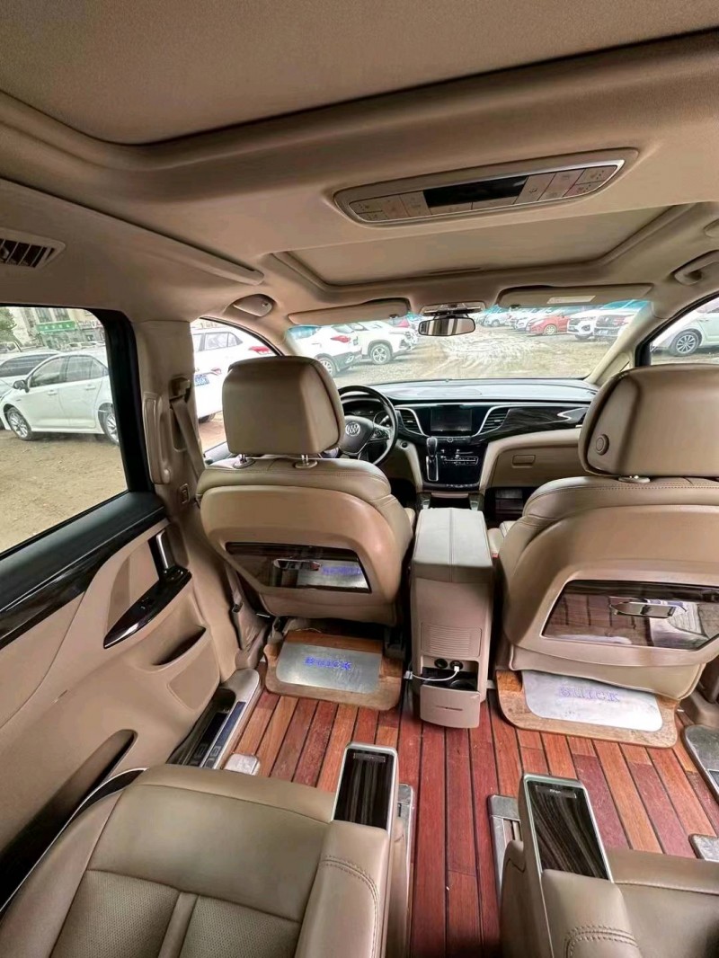 枣庄17年别克GL84