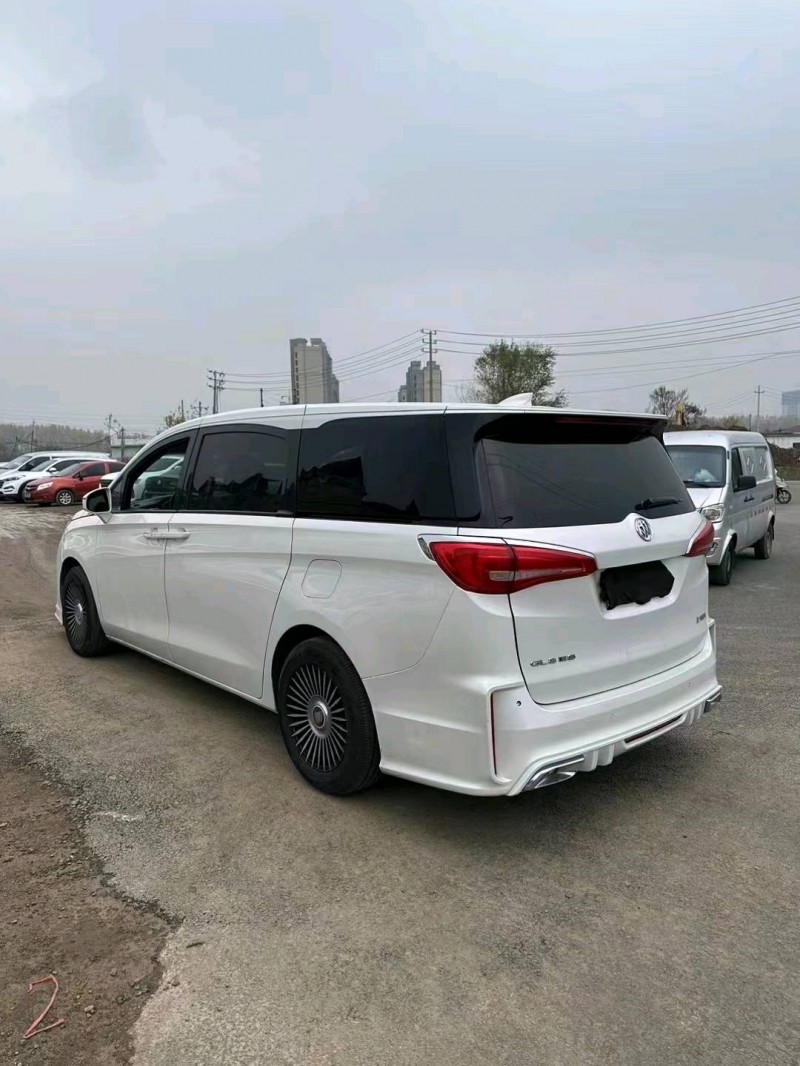 枣庄17年别克GL82