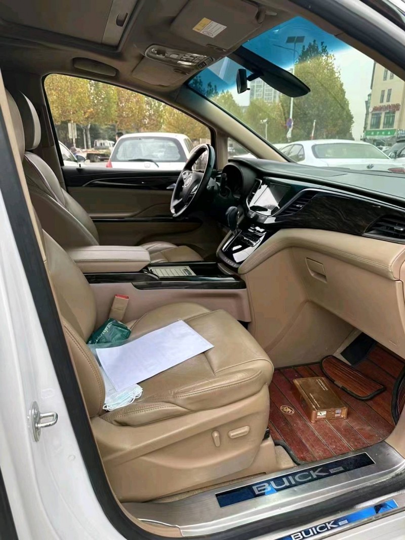 枣庄17年别克GL88