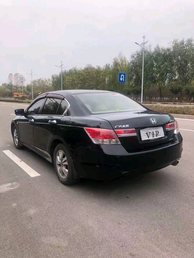 枣庄12年本田雅阁7